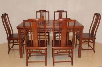 做餐桌用什么木材好？